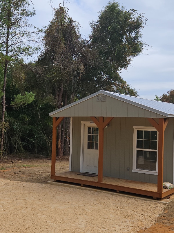 Building Photo - 910 Backwoods Rd