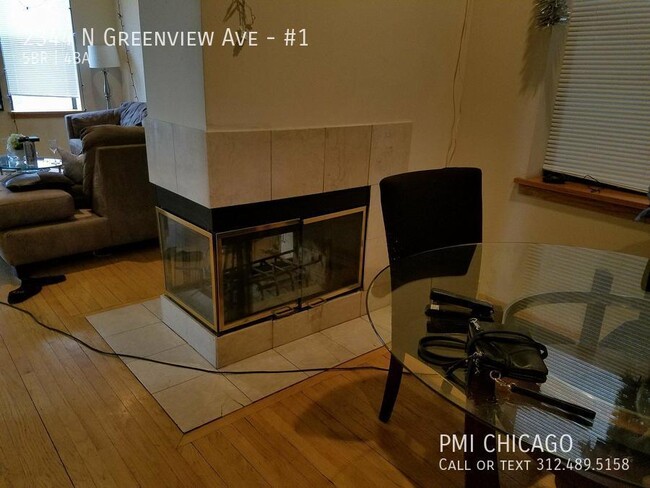 Building Photo - 2344 N Greenview Ave