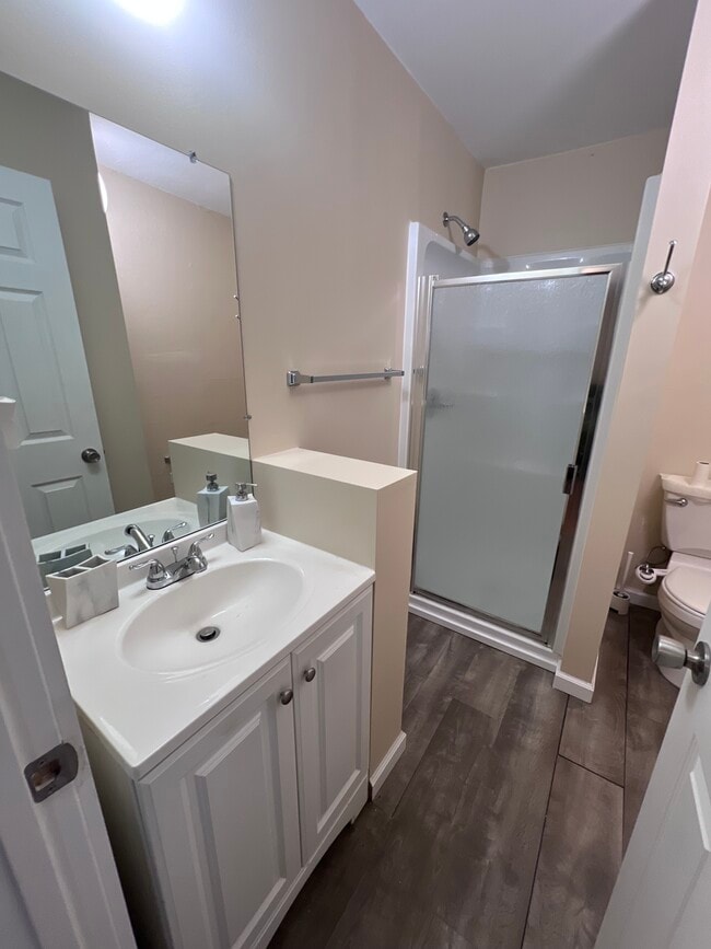 Foto del edificio - 29 Phylis Dr