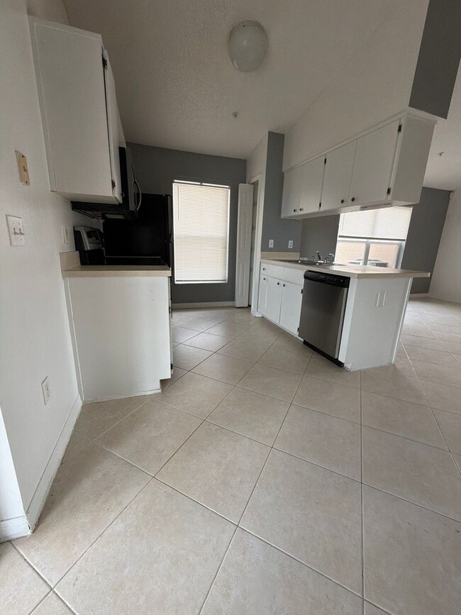 Photo - 13855 Glasser Ave House