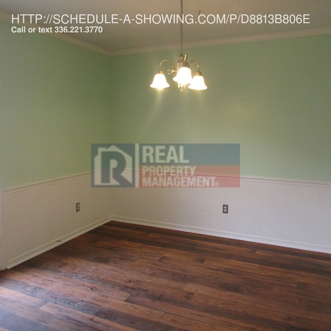 Foto del edificio - 4614 Lawndale Dr