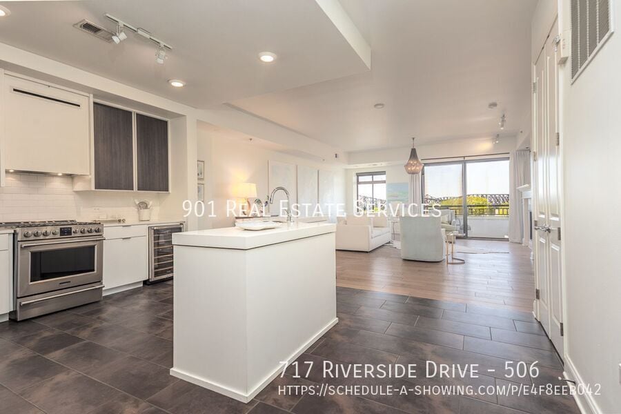 Photo - 717 Riverside Drive-506