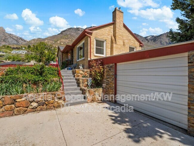 Foto del edificio - 1274 Briar Ave