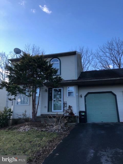 Building Photo - 3 bedroom in Wernersville PA 19565