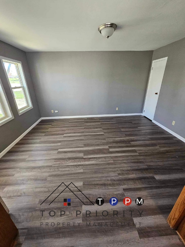 Building Photo - 3 Bedroom | 1 Bathroom Single Family Home ...