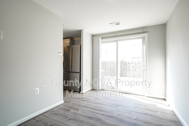 Foto del edificio - 4205 Quigley Ct