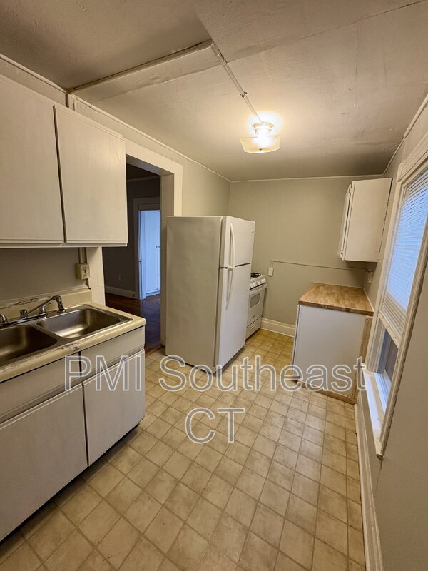 Foto del edificio - 79 Garfield Ave