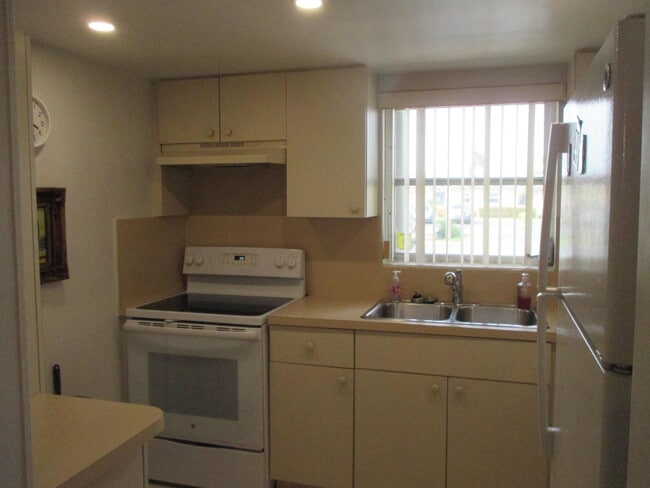 Foto del edificio - 2951 Ashley Dr W