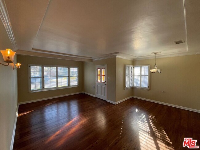 Foto del edificio - 2627 Corinth Ave