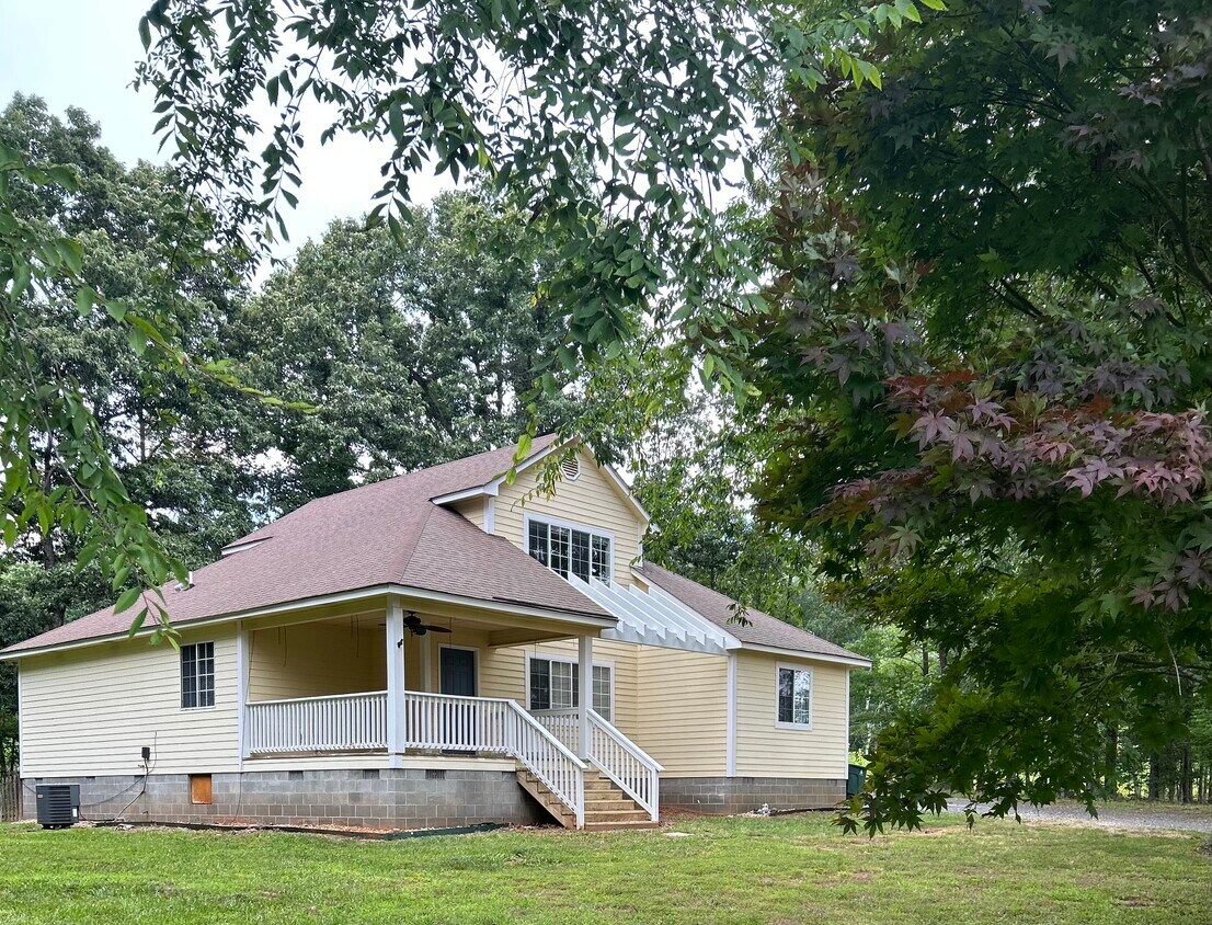Primary Photo - 3500 Kool Ln