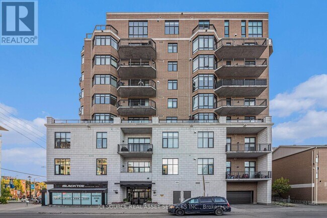 Photo du bâtiment - 420 Berkley Ave