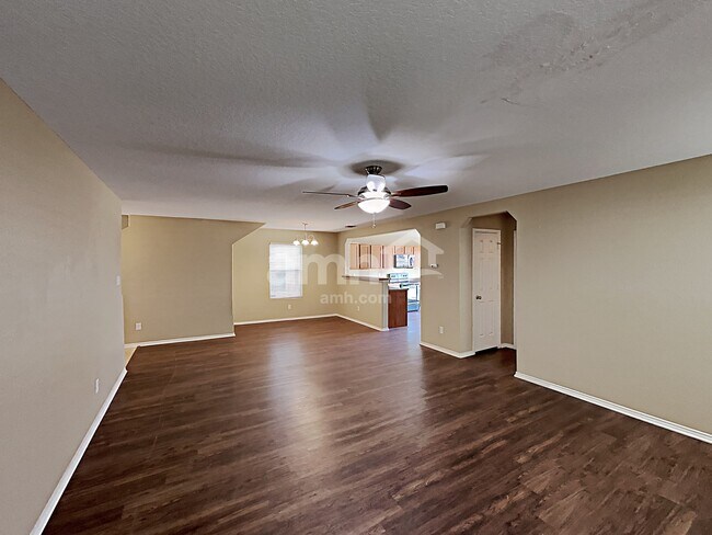 Foto del edificio - 9239 Pacific Maple