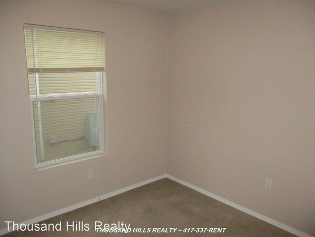 Building Photo - 3 br, 2 bath House - 2919 Vinyards Parkway #5