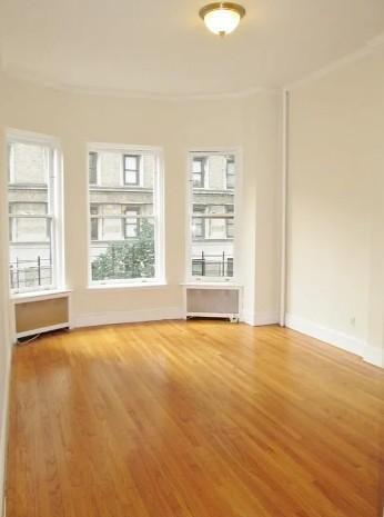 Foto principal - 2 bedroom in New York NY 10128