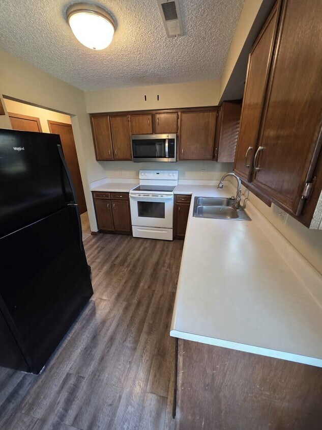 Foto principal - 2132 Davis St