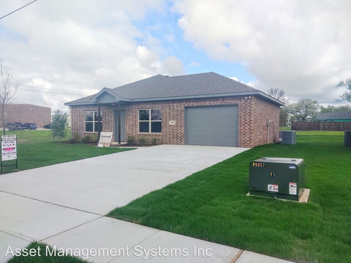 Foto principal - 3 br, 2 bath House - 105 Kirkland