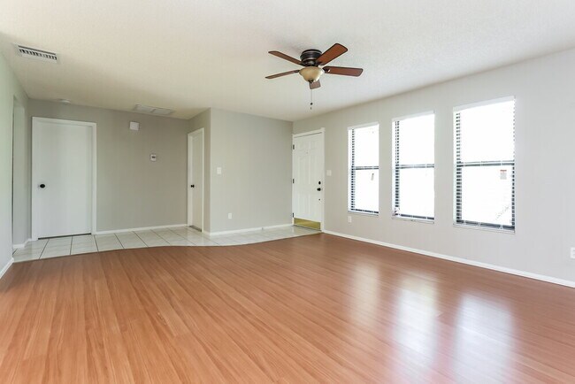 Foto del edificio - 1138 SE 13th St