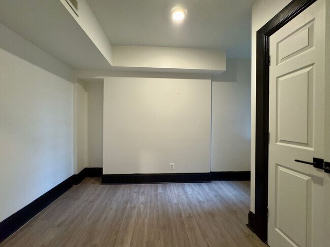 Foto del edificio - 1021 St Paul St