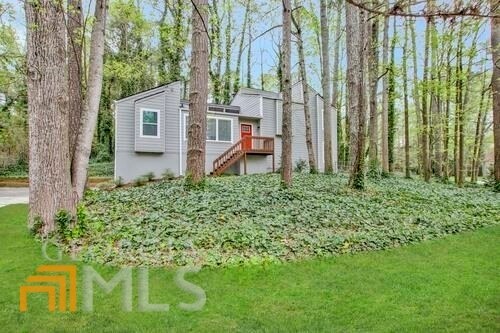 Building Photo - 2980 Wayward Dr