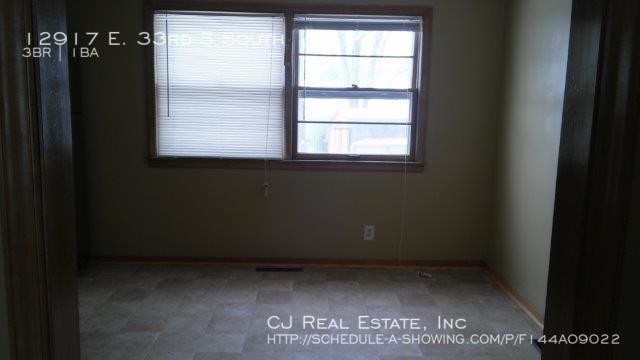 Building Photo - 12917 E 33rd St S