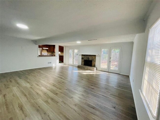 Building Photo - 125 Lace Wing Ct