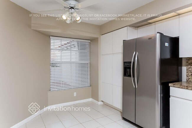 Foto del edificio - 3886 Candlewood Blvd