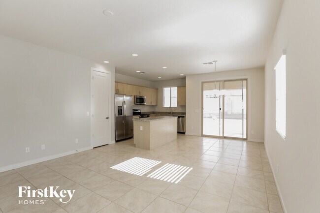 Foto del edificio - 42317 W Ramirez Dr