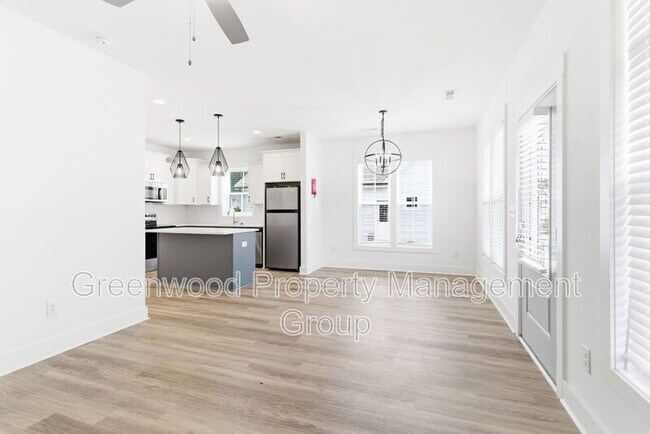 Building Photo - 4003 Nairn Dr