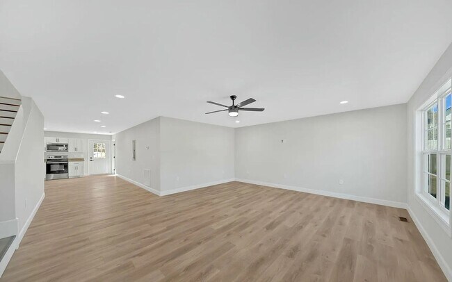 Building Photo - New 4BR/3.5BA Townhome in Meadowview – Modern Living in a Peaceful Historic Setting Near Emory & ...