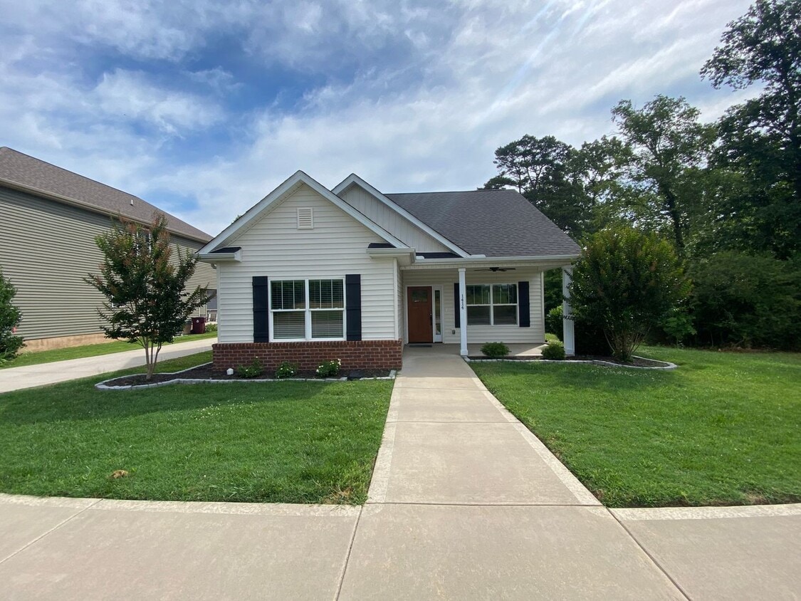 1414 Lodge St, Alcoa, TN 37701 House Rental in Alcoa, TN