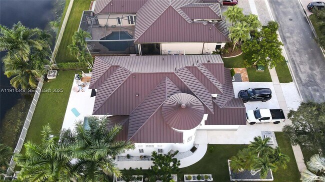 Foto del edificio - 19250 SW 30th St