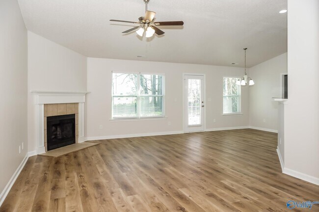 Foto del edificio - 146 Carillo Ln