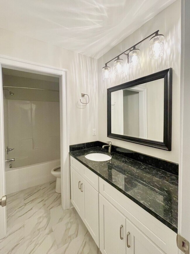Building Photo - The Home You’ve Been Searching For!