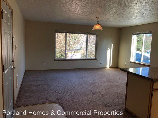Building Photo - 77 NE 188th Ave
