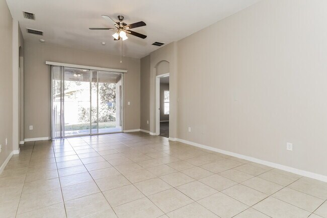 Foto del edificio - 15950 Leatherleaf Ln