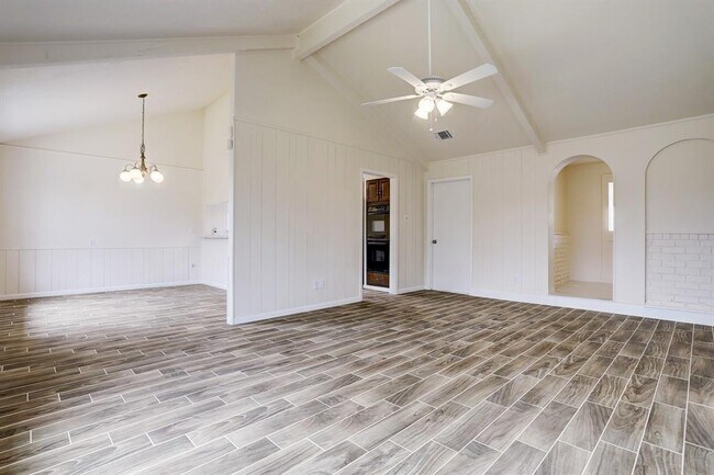 Building Photo - 7918 Baneway Dr
