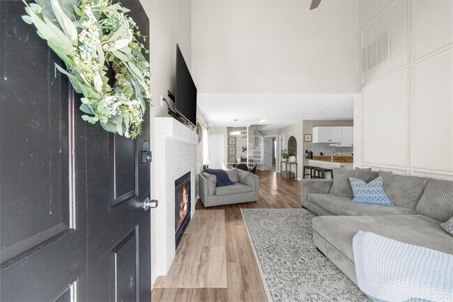 Foto del edificio - 820 Camelon Ct