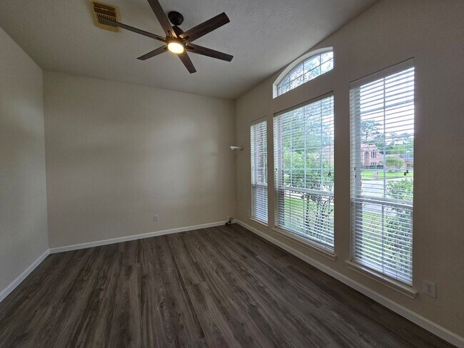 Foto del edificio - 23006 Ammick Ct