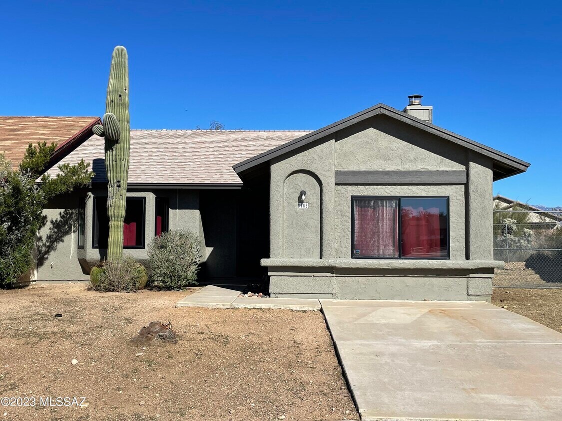 8769 E Almond St, Tucson, AZ 85730 Townhome Rentals in Tucson AZ