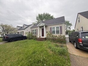 Building Photo - 21418 Raymond St