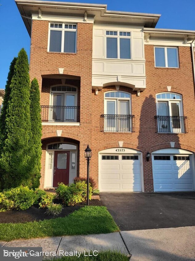 Foto principal - 4 br, 4.5 bath House - 43575 Wild Indigo Ter