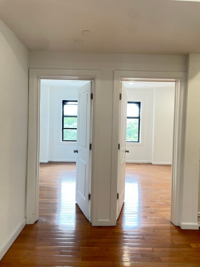 Building Photo - 4128 Parkside Ave