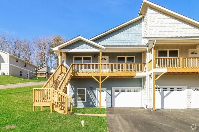 Building Photo - 432 Little Sycamore Ln