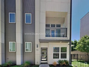 Building Photo - 1717 Caddo St