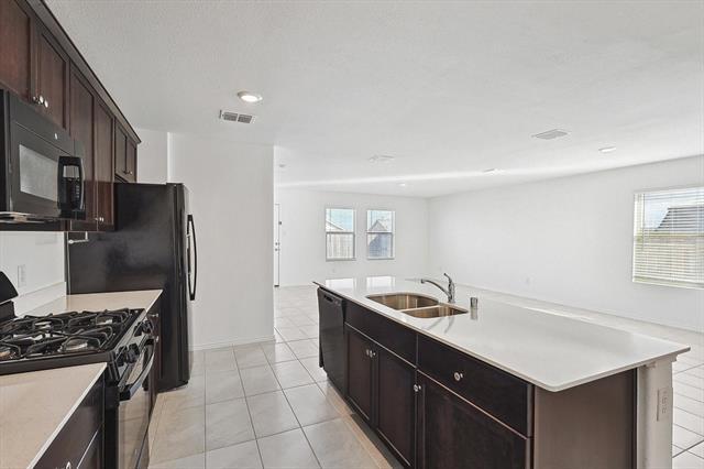 Building Photo - 8628 Mount Evans Ct