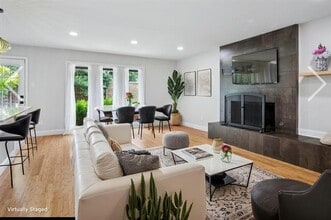 Building Photo - 6935 Helsem Way