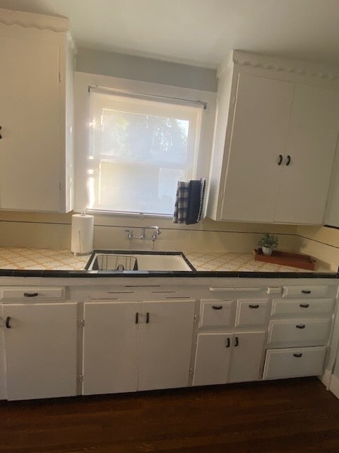 retro / vintage kitchen - 814 Hazel St