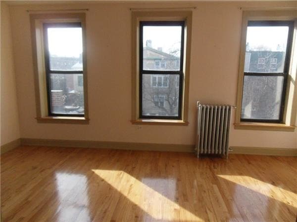 Foto del edificio - 442 Grand Avenue