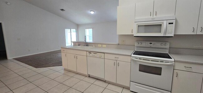 Building Photo - 4296 SW 98th St