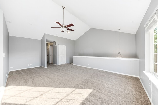 Building Photo - 663 Lincoln Station Dr